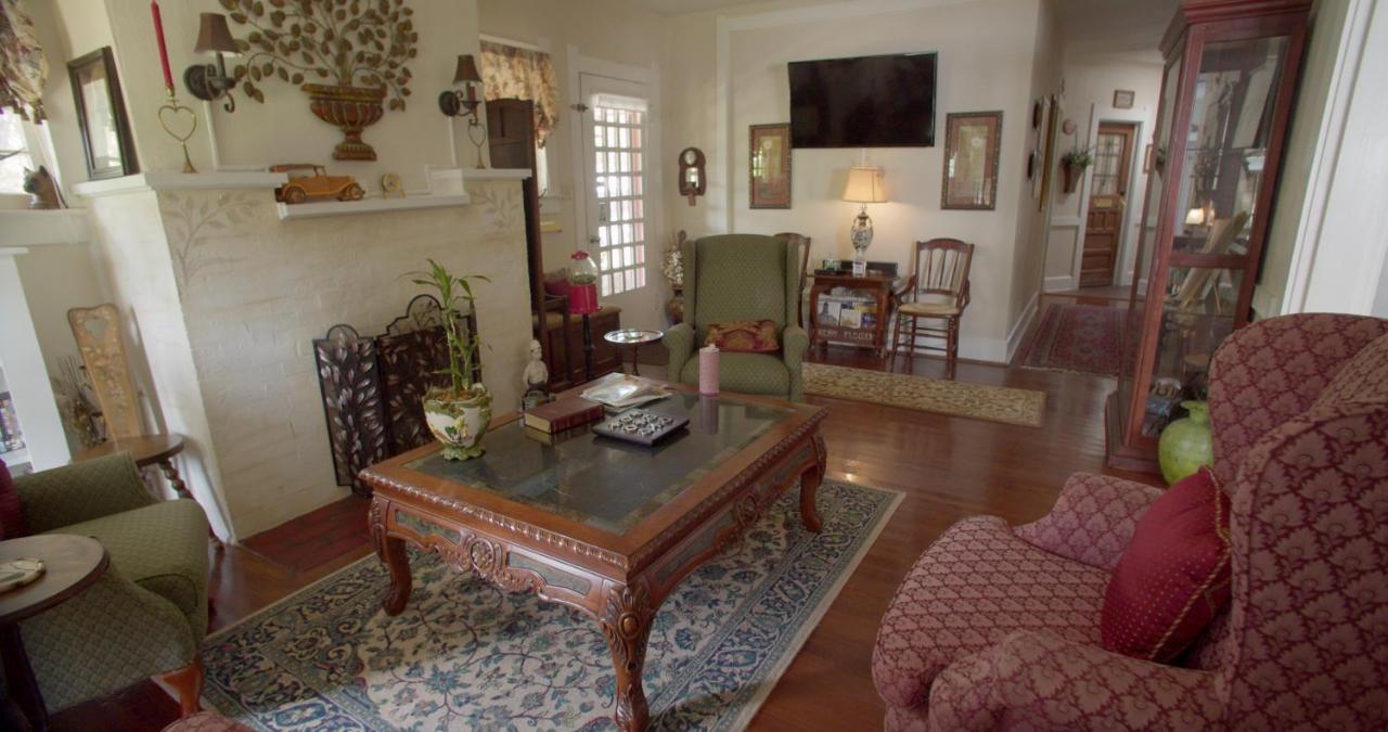 Granbury Gardens Bed And Breakfast Екстер'єр фото