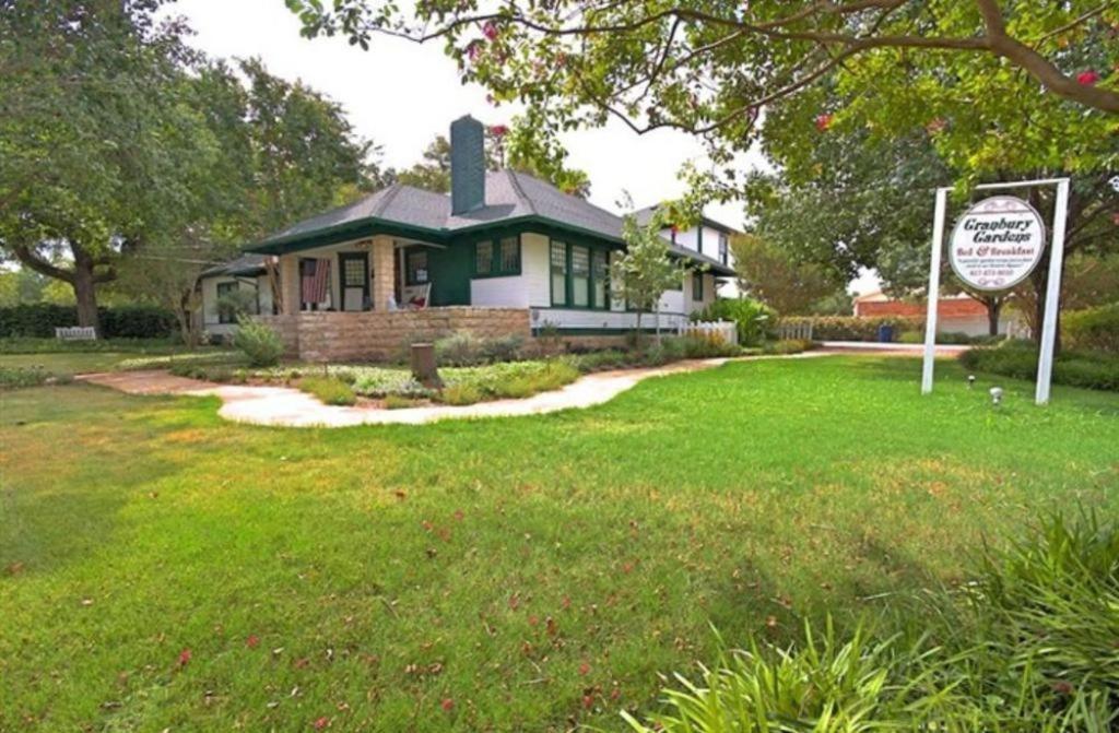 Granbury Gardens Bed And Breakfast Екстер'єр фото