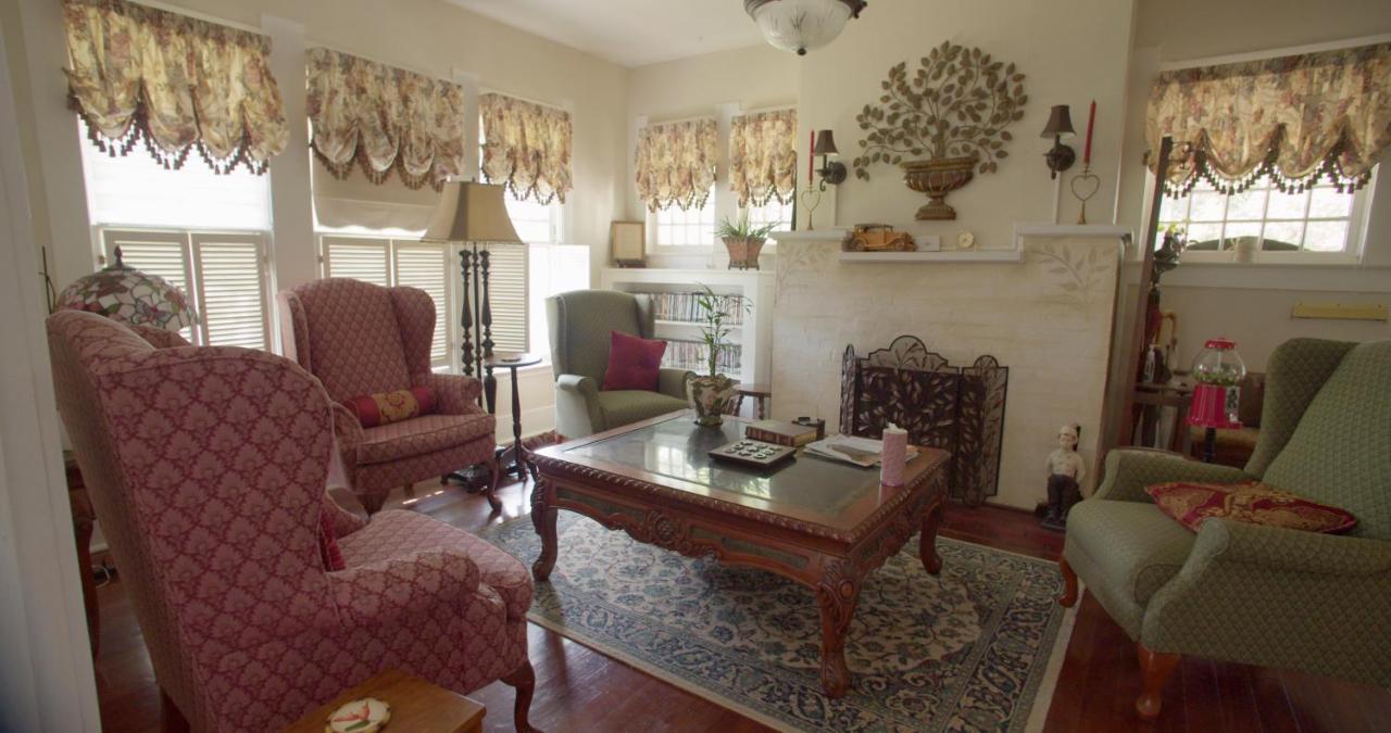 Granbury Gardens Bed And Breakfast Екстер'єр фото